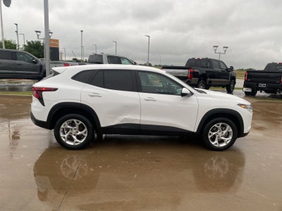 2025 Chevrolet Trax LS